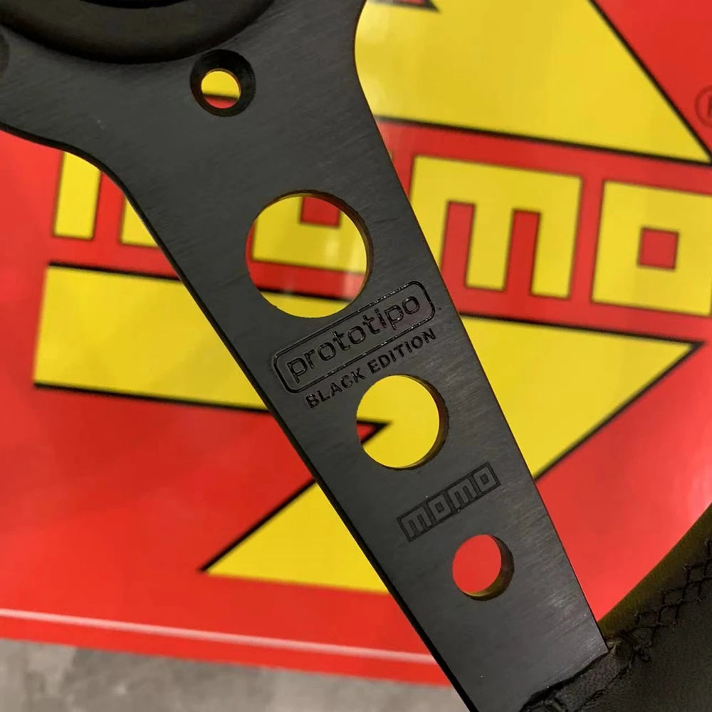 Volante Esportivo Momo Black Edition