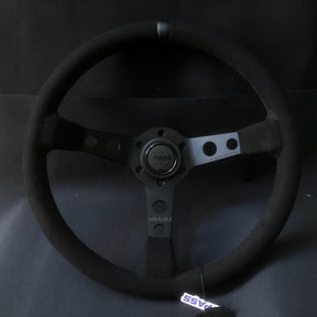 Volante Momo Black Edition Suede